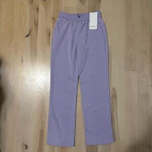 NEW lululemon Softstreme High-Rise Pant
Regular